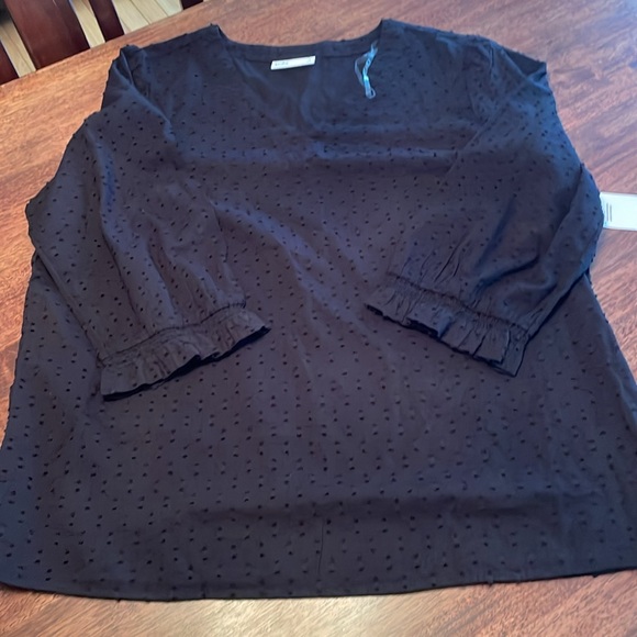 Croft & Barrow textured black on black polka dots top - Picture 11 of 15